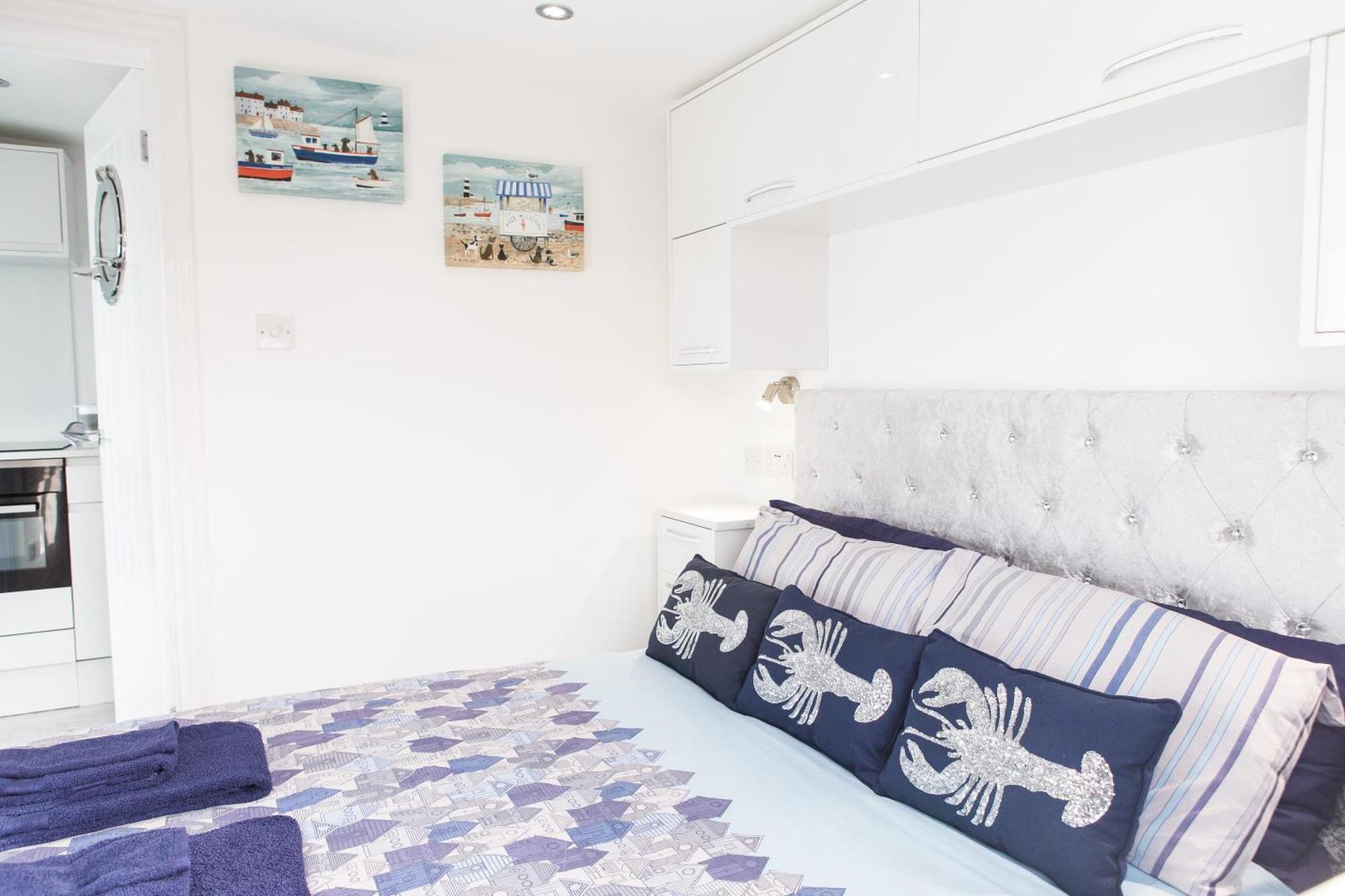 2 Bedroom Chalet With Sea Views 플리머스 외부 사진